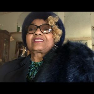 Meet your Posher, Lena